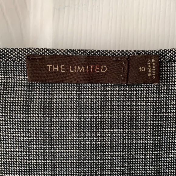 The Limited ruffle gray wrap dress - size 10 - Picture 4 of 12